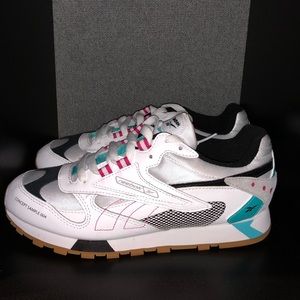 Classic Reebok Concept Sneakers (never worn)